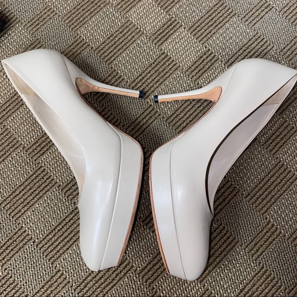 Authentic nude Gucci pumps - Picture 12 of 12